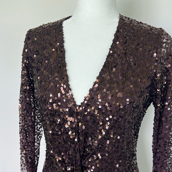 NWT French Connection Emille Sparkle Long Sleeve Sequin Sheath Dress Size 4 - Picture 3 of 17